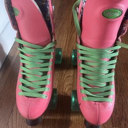 Size 8 moxi  roller skates