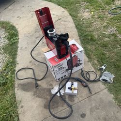 Lincoln Electric WELD-PAK 90i MIG and Flux-Cored Wire Feeder Welder with Gas Regulator