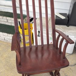 Beautiful Glider Chair 