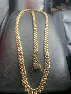 Cuban chain with bracelet