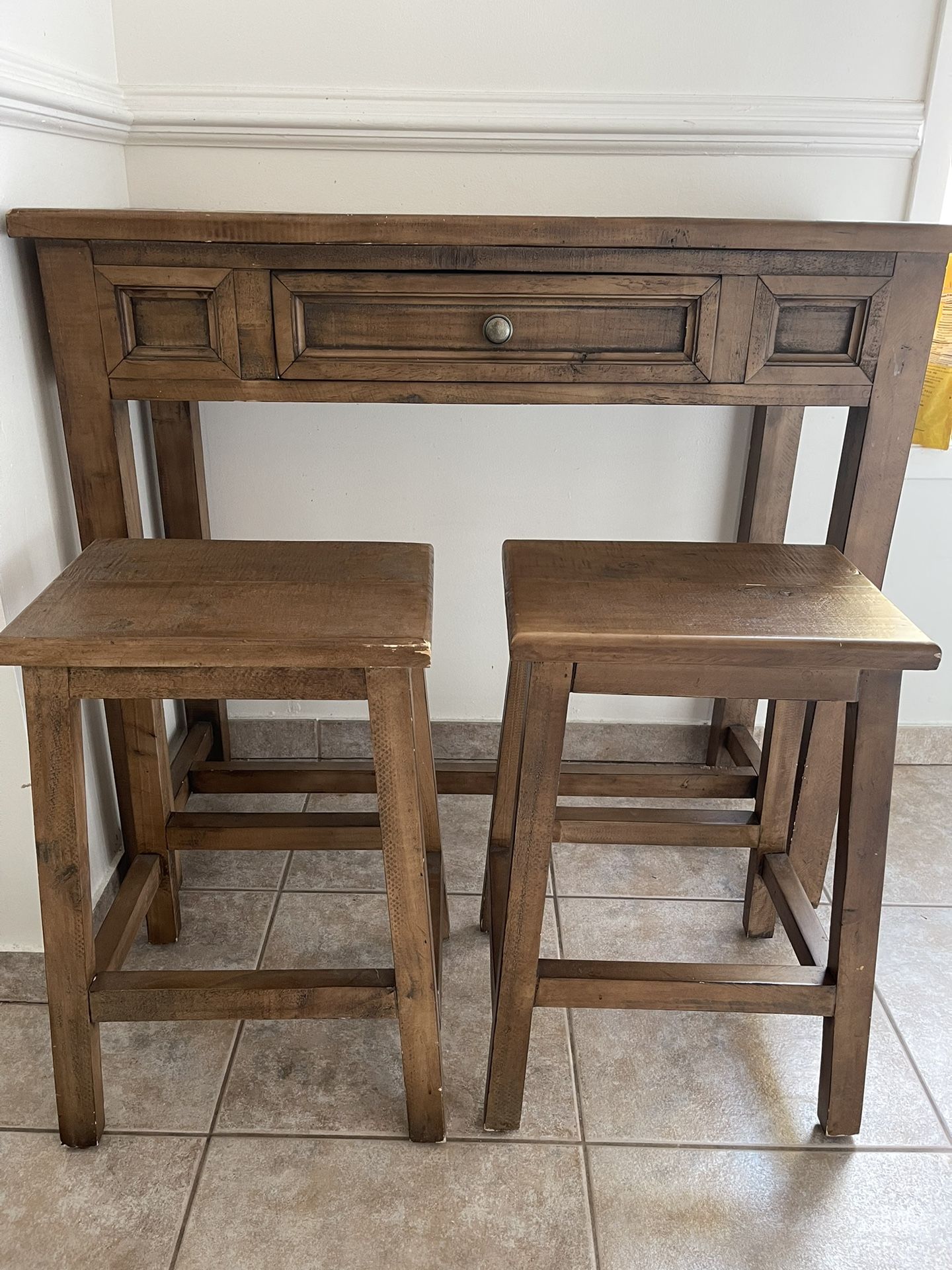 Table And 2 Bar Stools 