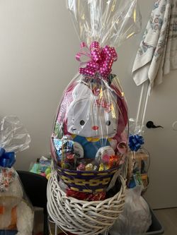 Easter Baskets Canastas De Conejo $25-$30