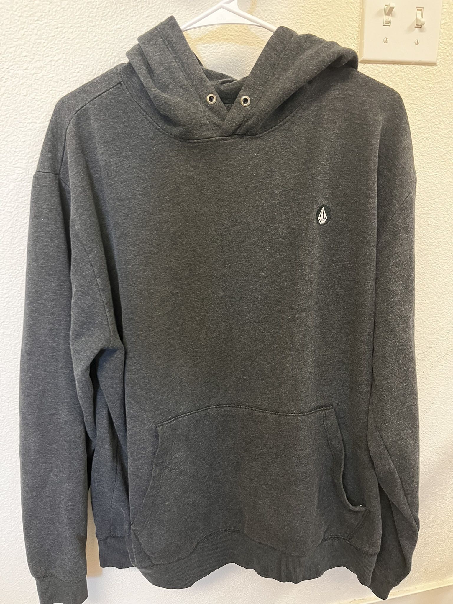 Nice XL Mens Dark Grey Volcom Hoodie. No Stains and Good Condition