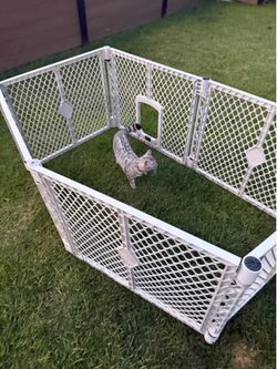 Portable animal fence