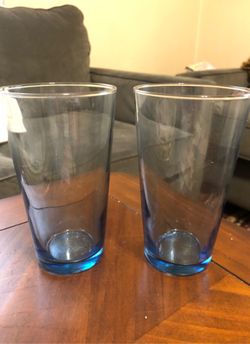 Lot of 2 vintage heavy duty drinking tea glasses blue tinted