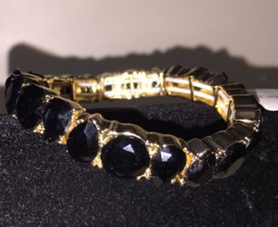 Gold Tone Jet Bracelet #30/20