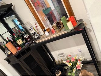 🍸 Modern Bar Table – $30 OBO ✨