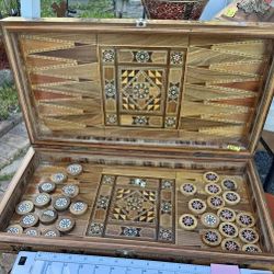 XL Wooden Artisan Handmade Carved Backgammon Set 19.5 Inch Plus Chess 50x 50 cm