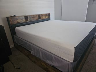 Bedroom set new mattress king size puffy memory form with bed frame