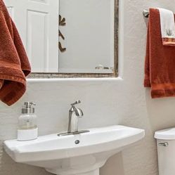 Kohler Pedestal Sink