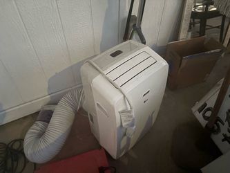 LG Portable Air Conditioner with Exhaust Hose