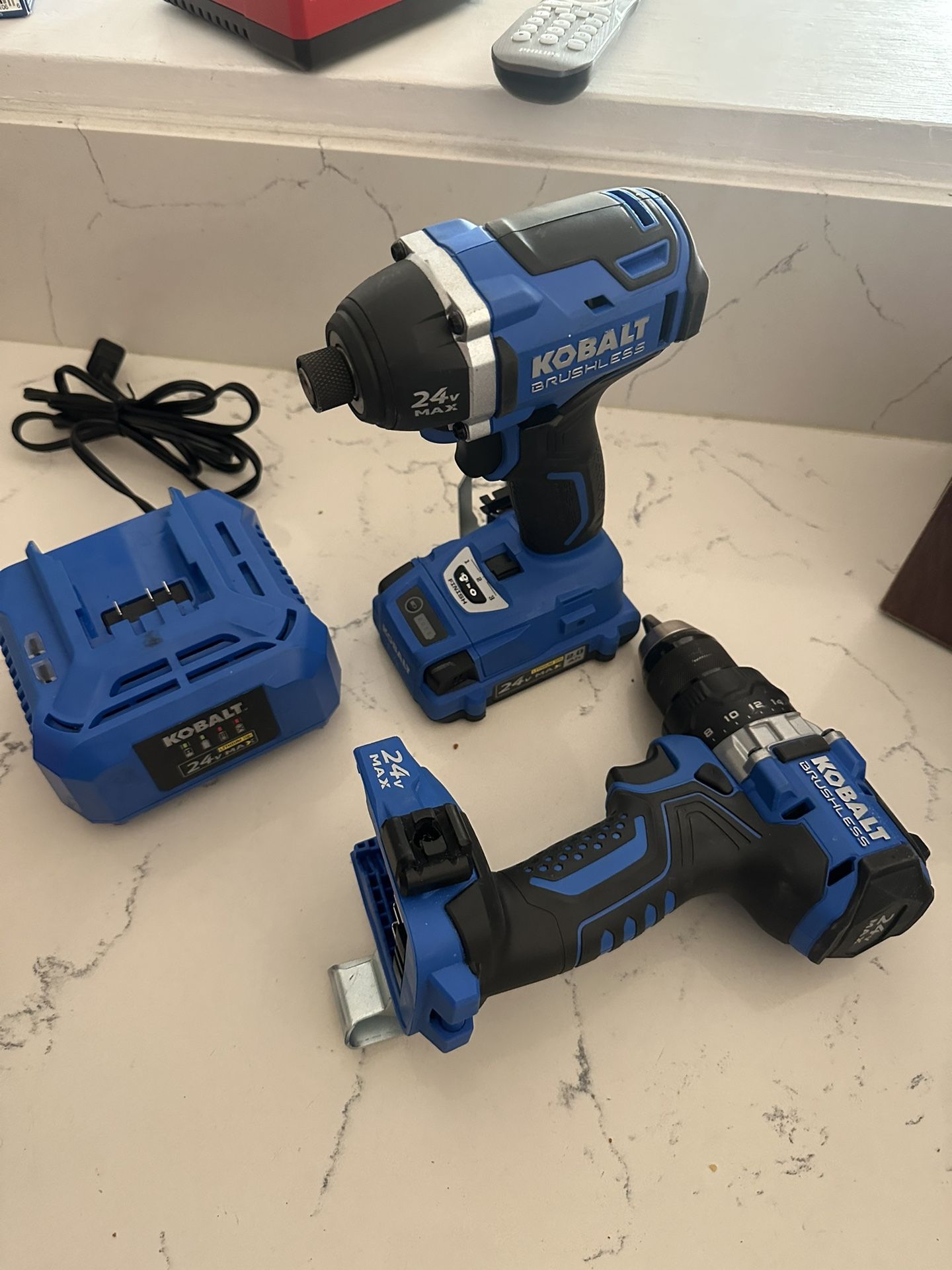kobalt brushless 24v max impact / Drill Set