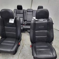 2011-2019 Jeep Grand Cherokee Overland Set Front and rear seats black leather Heated
