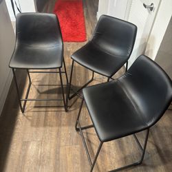 3 Bar Stools