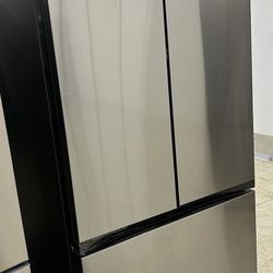 Samsung Bespoke French Door Refrigerator - Open Box 