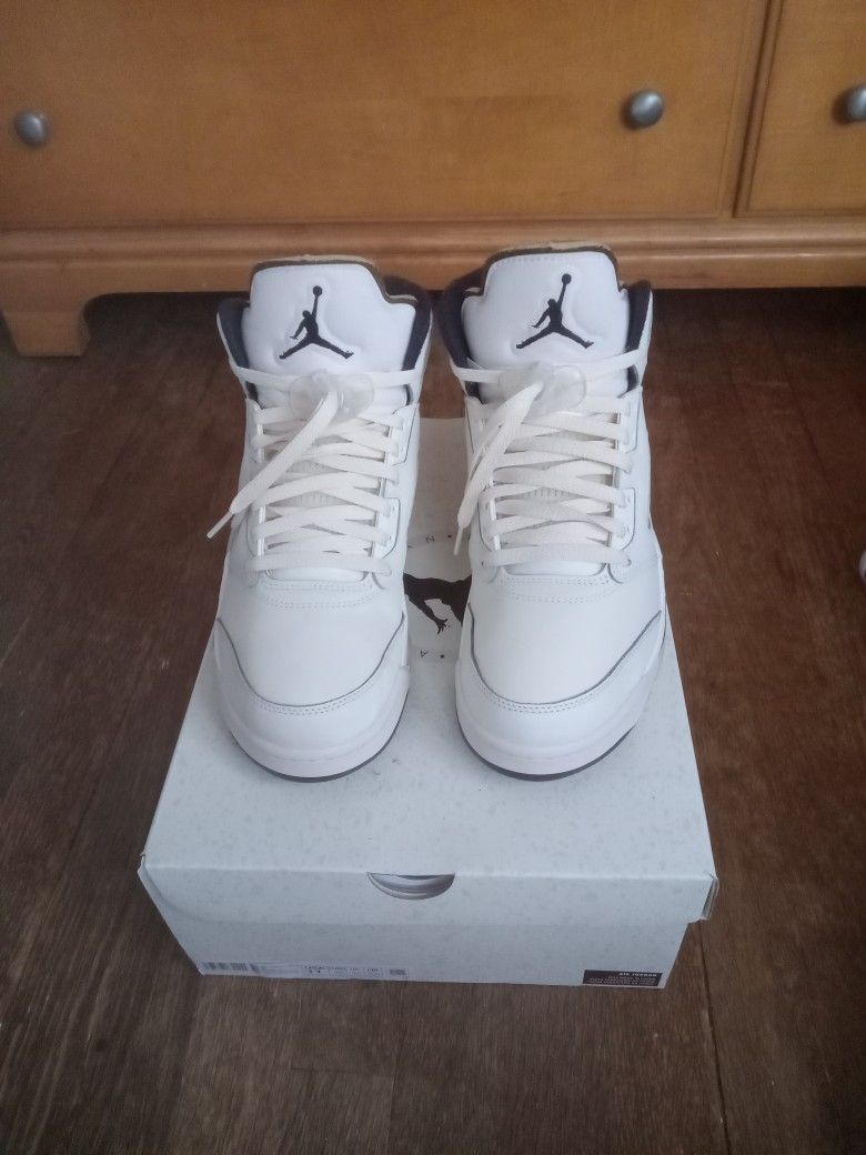 AIR JORDAN RETRO 5 Size 11