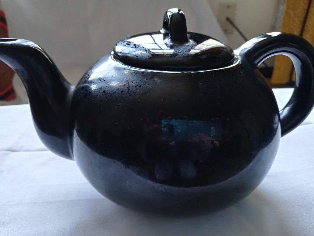 English Tea Pot, Cerammic