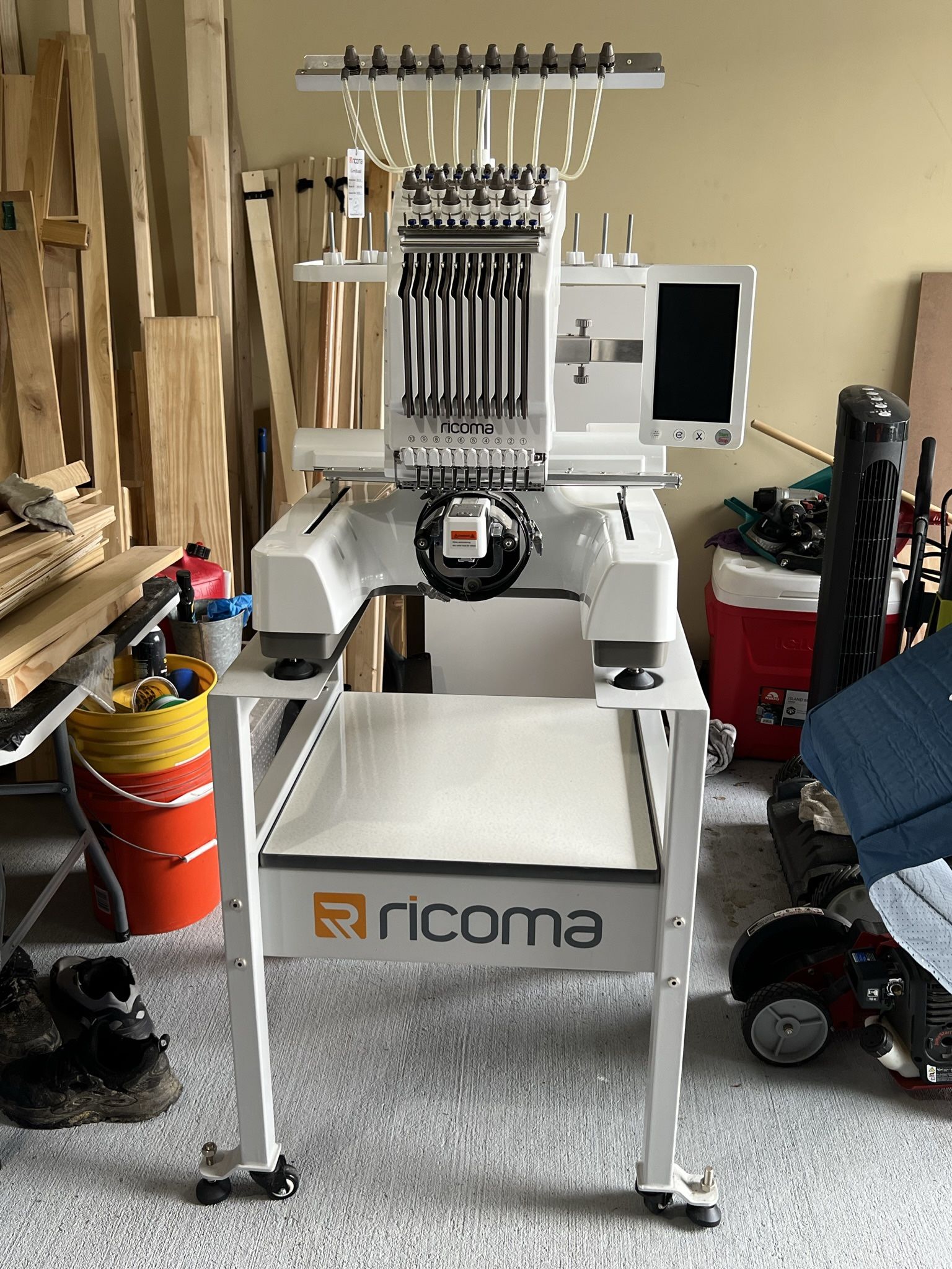 10 Needle Embroidery Machine