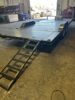 Trailer And Flatbed Trucks