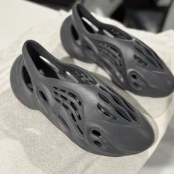 Adidas Yeezy Foam Runners 