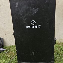 Masterbuilt 30-inch Digital Electric Smoker with Slow Smoker Attachment 