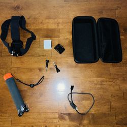 GoPro - Adventure Kit, The handler, Head Strap+Quickclip & Compact Case, Black