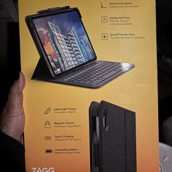iPad Keyboard And Pen