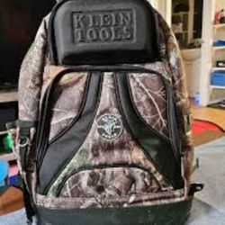 Klein Tools MOSSY OAK pack out Backpack W/ Tools