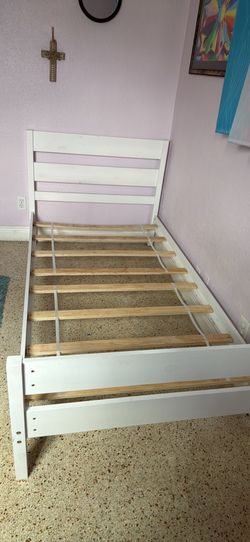 White wood twin bedframe- Must go!