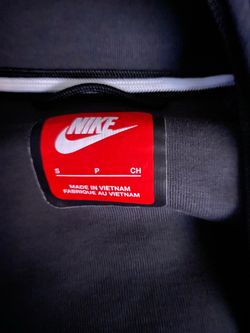 Brand new Nike tech size S