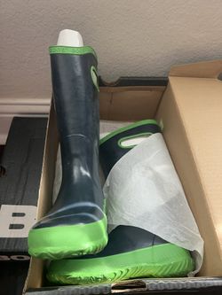 Bogs Boys Size 13 Green Skipper Solid Waterproof Rain Boots
