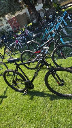 Bikes, for sale send me a message for the prices. Bike is not a dollar.