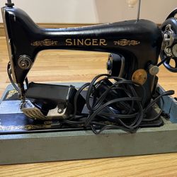 Vintage Singer Sewing Machine