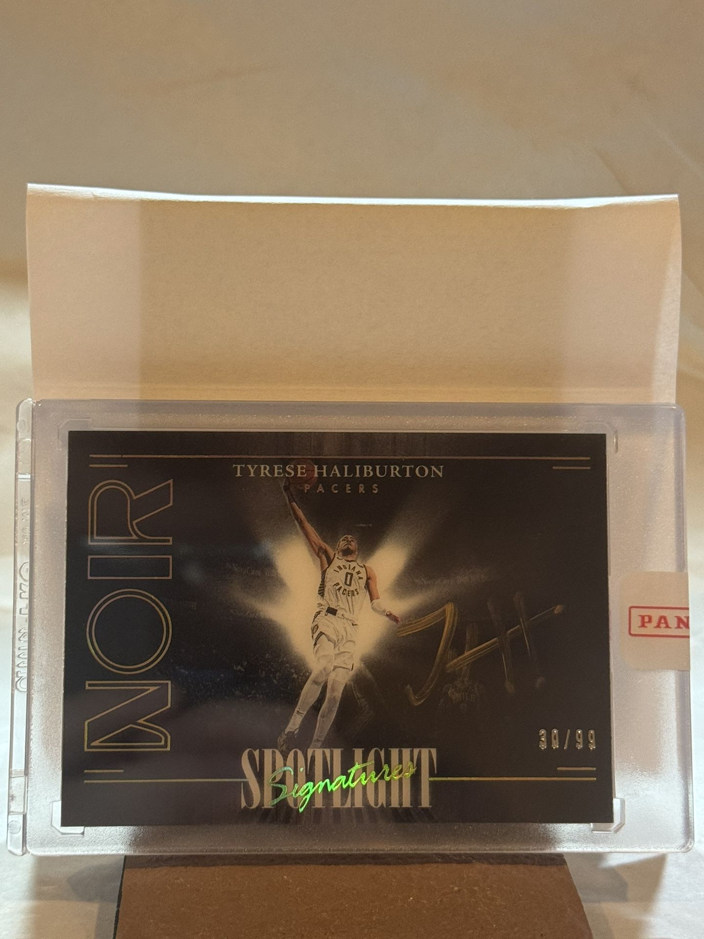 2023-24 Panini Noir Spotlight Signatures Tyrese Haliburton Gold Ink AUTO /99