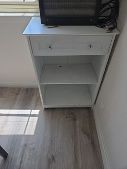 White floor cabinet