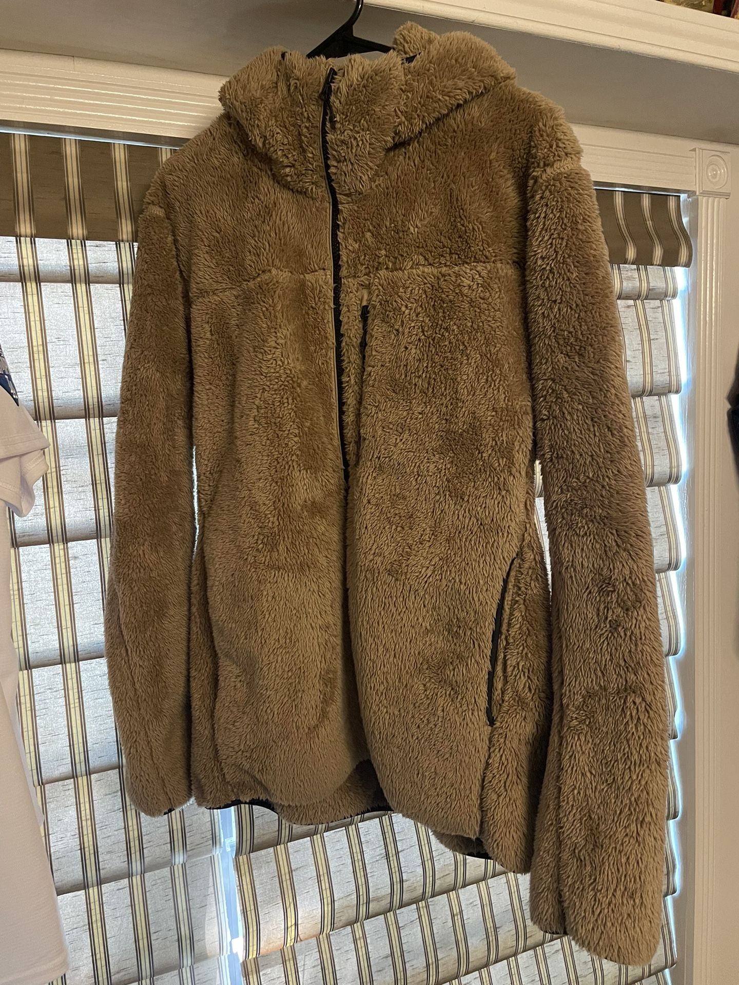 UNIQLO windproof Fleece Jacket