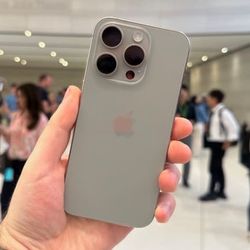 Apple iPhone 15 Pro Factory UNLOCKED.