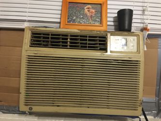 12400 BTU A/c Window unit