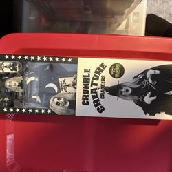 Crumble Creatures Crackers Neca 