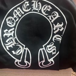 Chrome Hearts Horseshoe
Floral Cross-Sleeve Zip Up