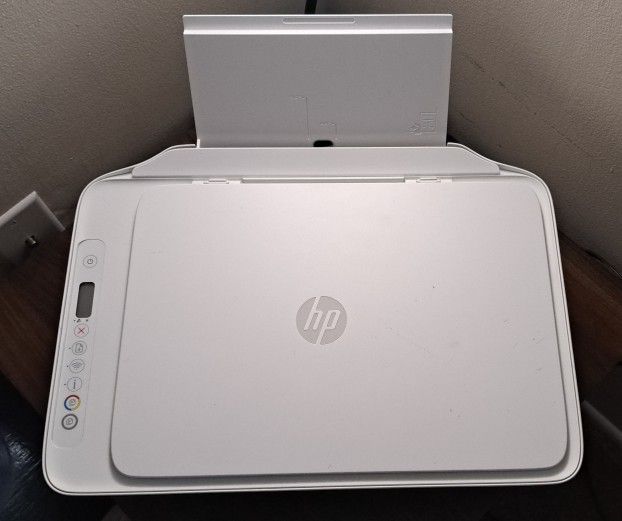 HP DeskJet 2752e All-in-One Printer/Copier/Scanner
