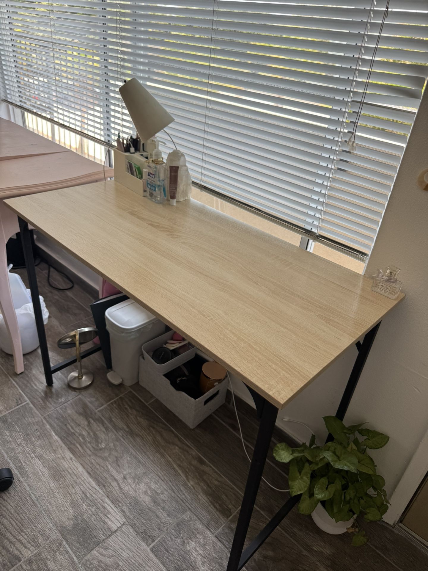 light wood desk for sale!!