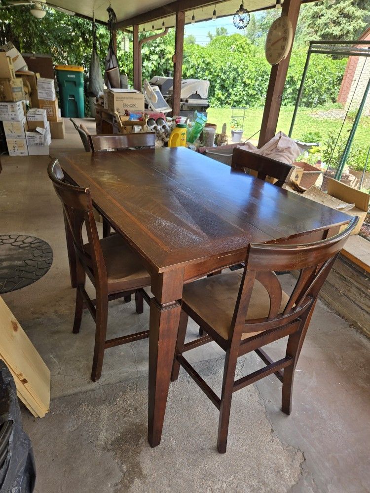 Table And Chairs