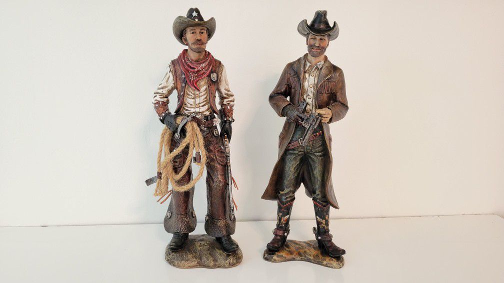 2 Western Cowboy Standing Figurines With Detailed Features Wild Western Home Decor
Made of Resin.
Height: 16 1/4"
Please read description for Location