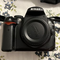Nikon D5000 