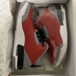 Jordan 3 Se unite Fire red