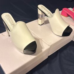 Shoes/ Heels $5