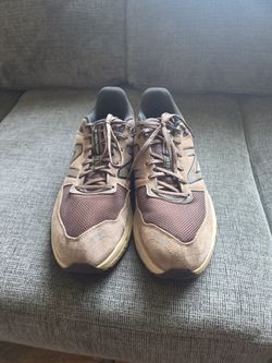 NEW BALANCE SHOES