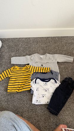 Baby Clothing Bundle – 5 Pieces