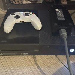 Xbox One, Day One Edition, All Wires, 3 Games, Controller